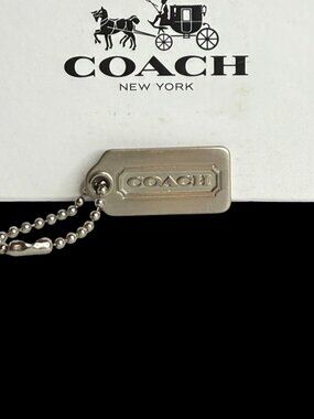 Coach Metal Hangtag – Silver (1.25")